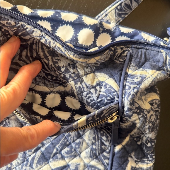 Vera Bradley Navy and Cream Quilted Crossbody Bag - Picture 9 of 14